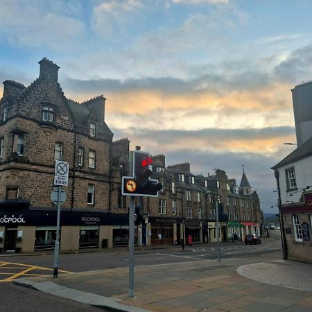 Highland Historical Home In Inverness City Centre ภายนอก รูปภาพ