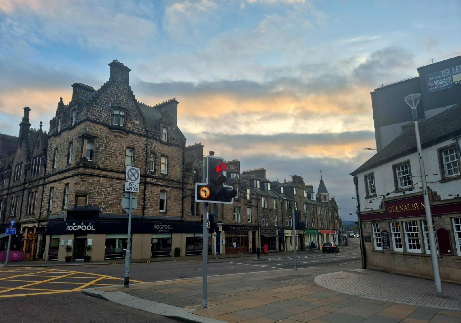 Highland Historical Home In Inverness City Centre ภายนอก รูปภาพ